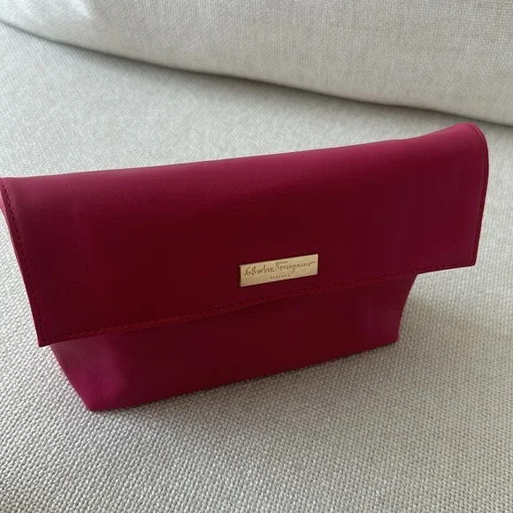 Salvatore Ferragamo Cosmetic Bag - Picture 12 of 12